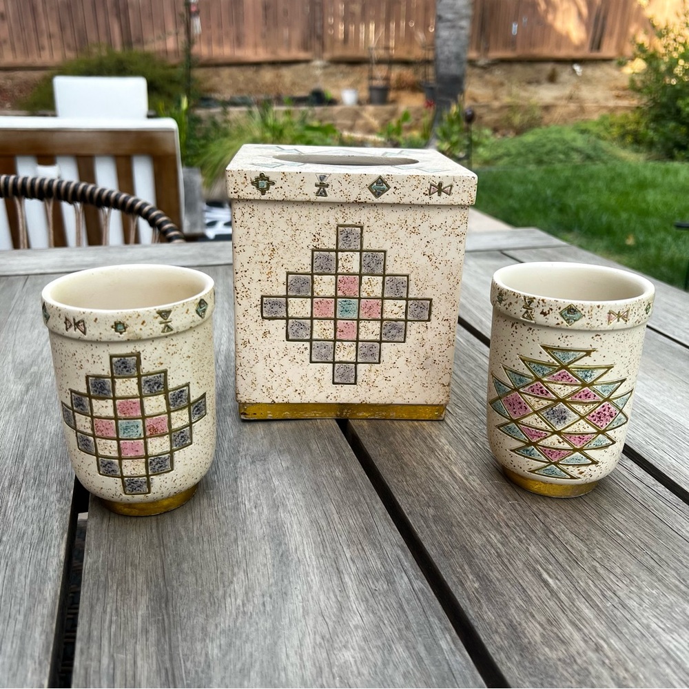 Vohann of California Arizona Aztec Ceramic Tissue Holder and Tumblers Set
